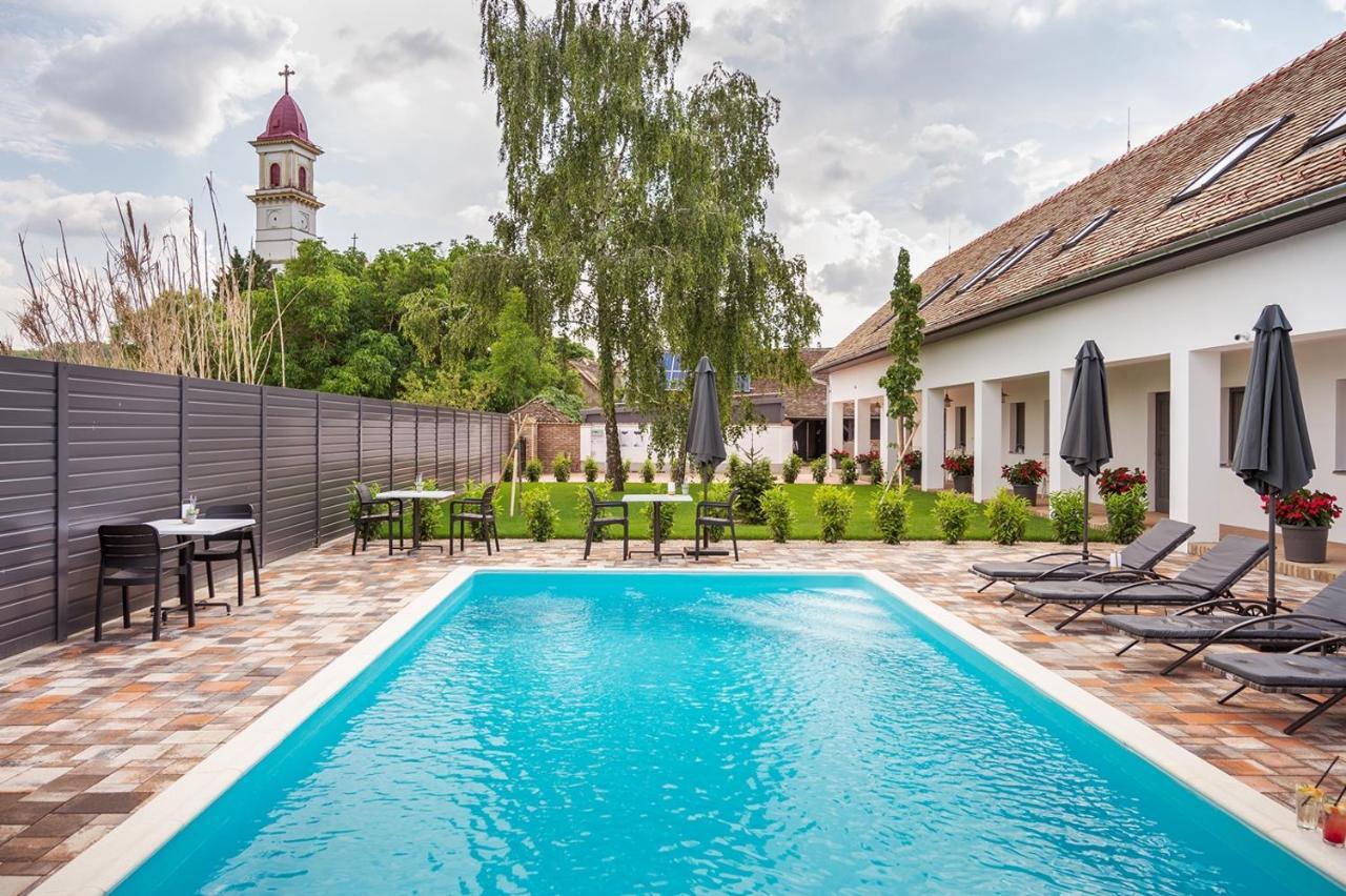 Palkonyha Panzio Speiz Gasztromuhely Bed & Breakfast Palkonya Luaran gambar